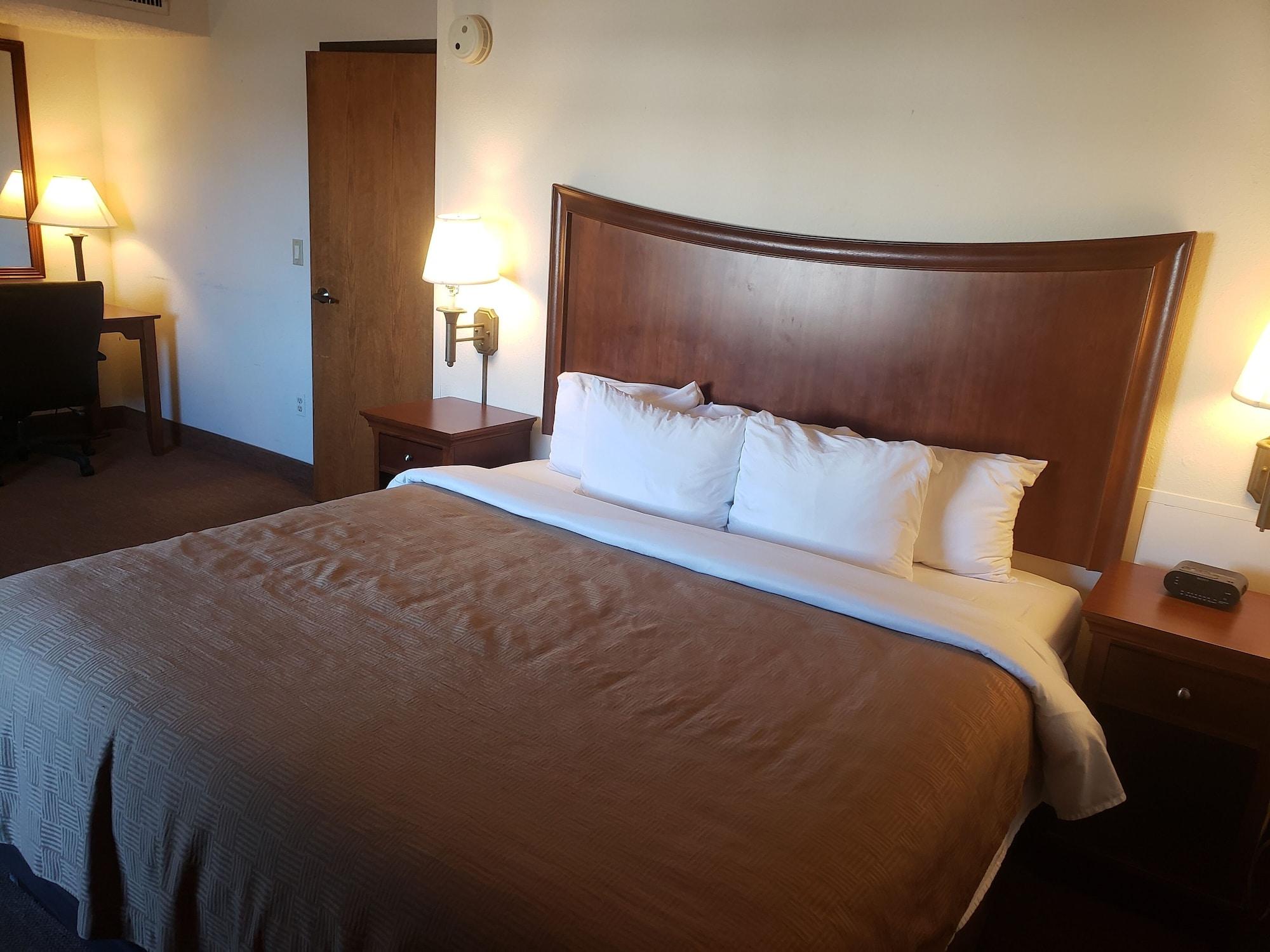 Tulsa Square Hotel Central, I-44 By Oyo Kültér fotó