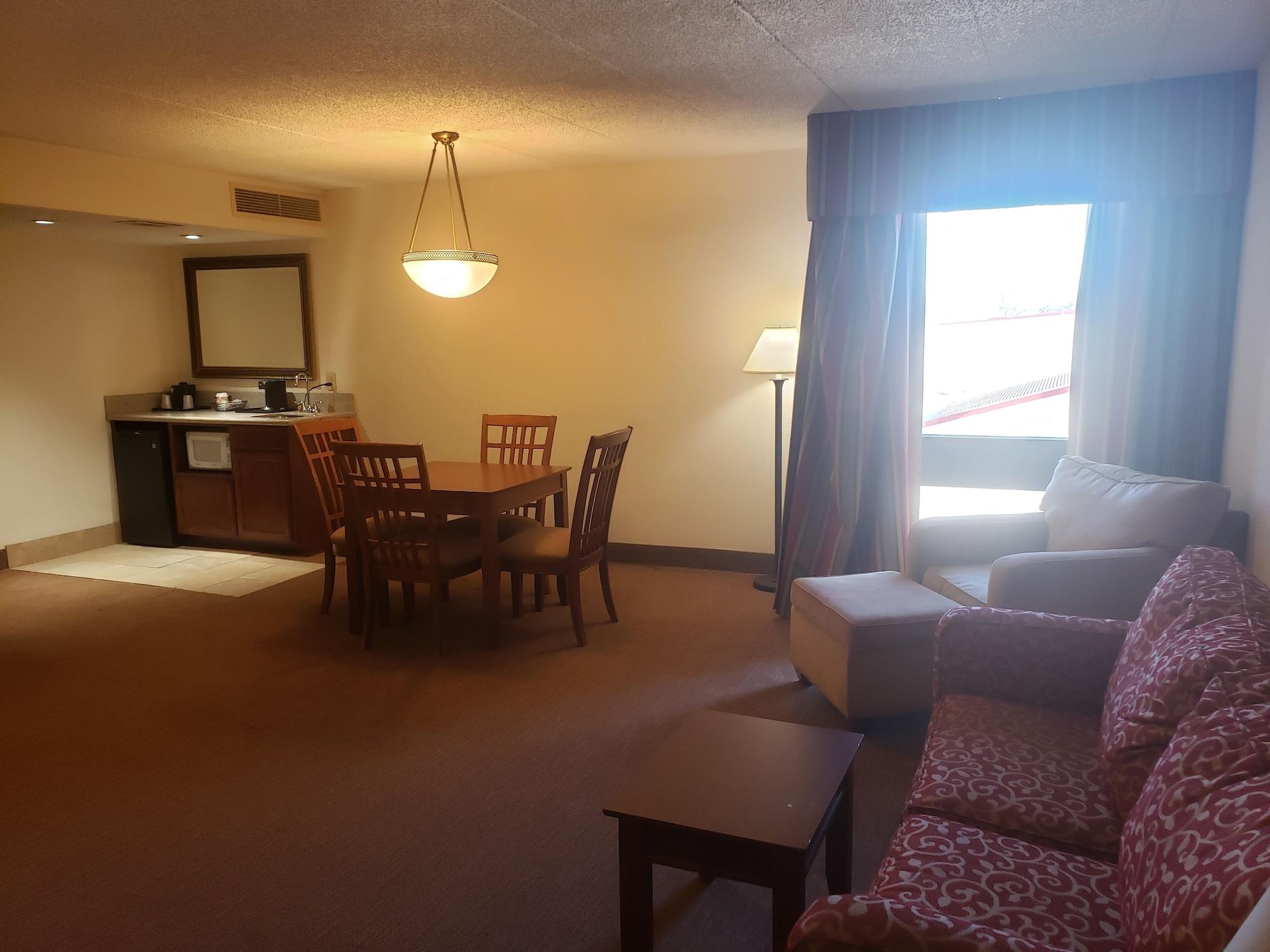 Tulsa Square Hotel Central, I-44 By Oyo Kültér fotó
