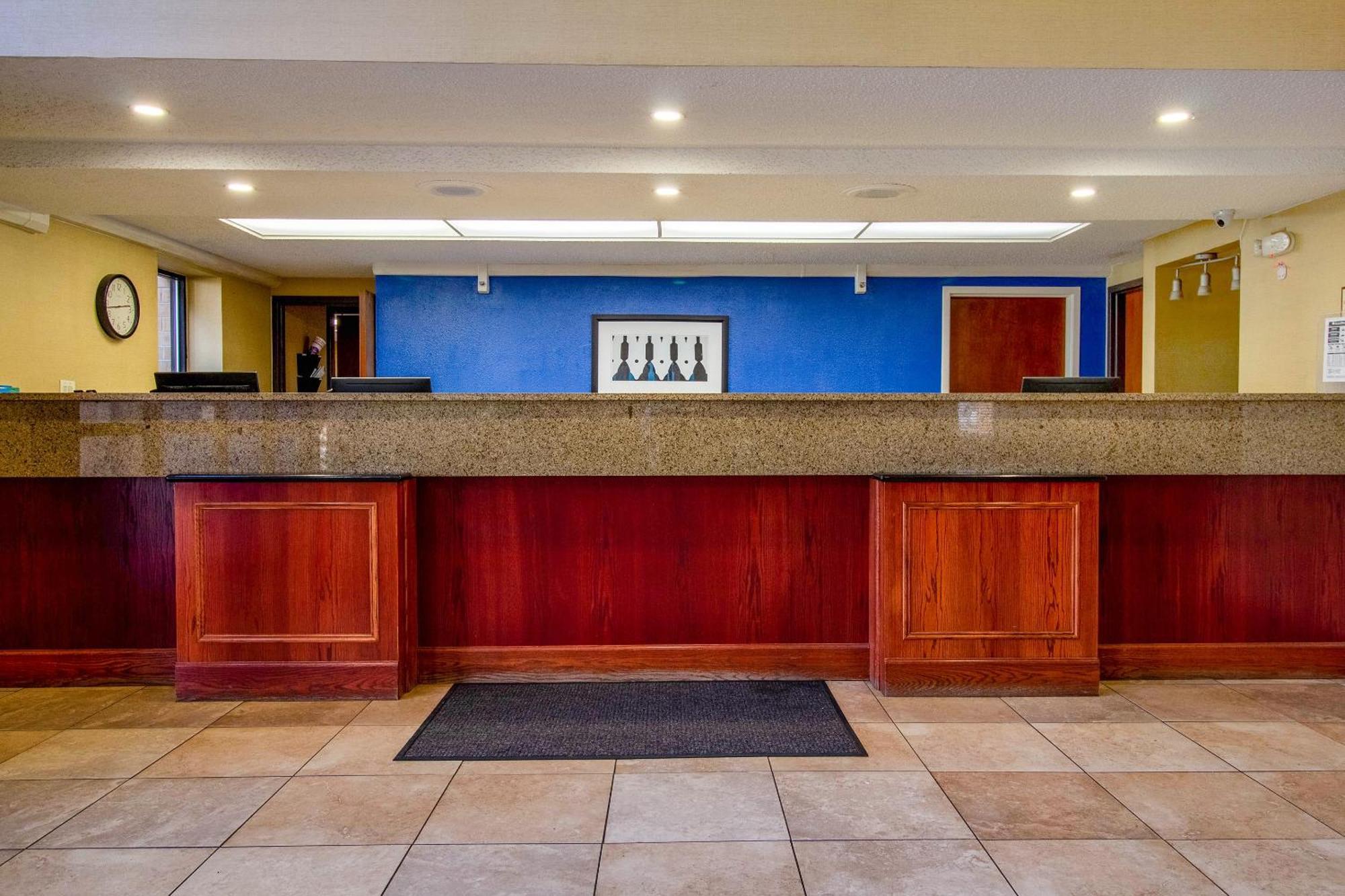 Tulsa Square Hotel Central, I-44 By Oyo Kültér fotó