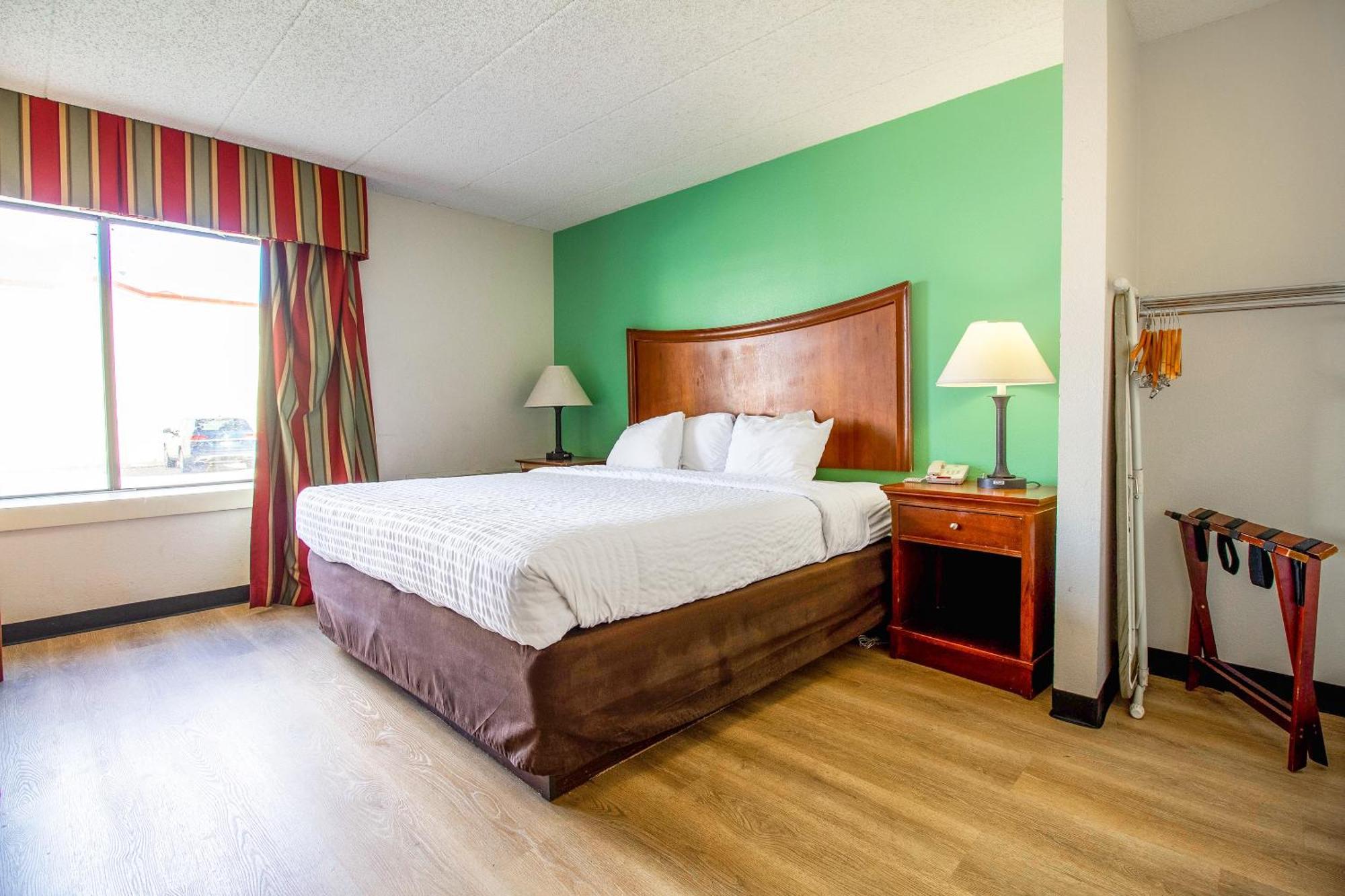 Tulsa Square Hotel Central, I-44 By Oyo Kültér fotó